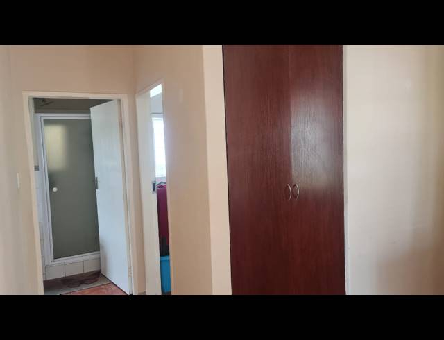 2 BEDROOM TOWNHOUSE FOR SALE IN CASHAN